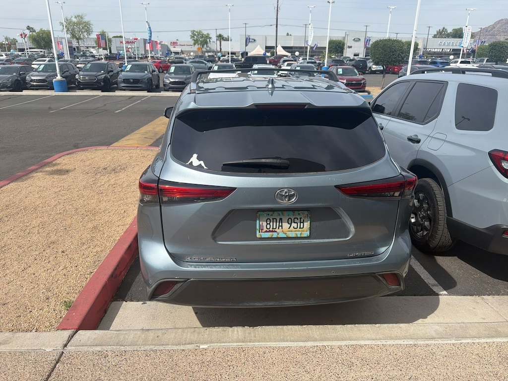 Used 2023 Toyota Highlander Limited SUV