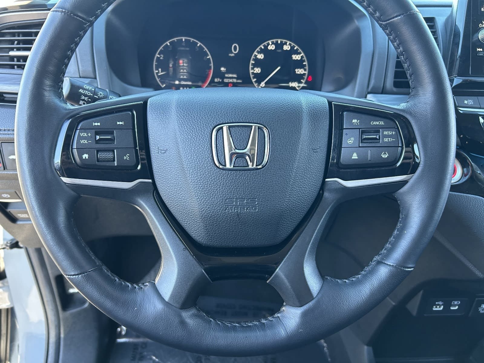 2025 Honda Odyssey Elite - Photo 26