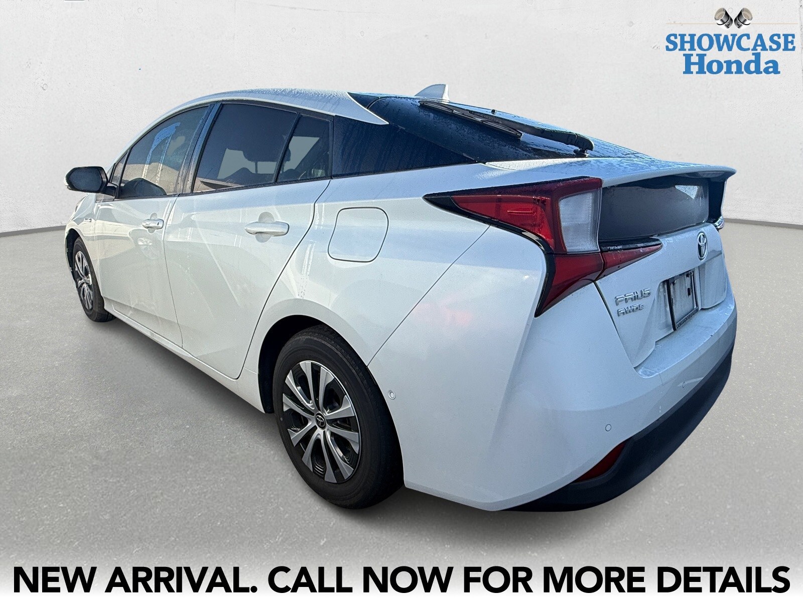 2021 Toyota Prius LE photo 4