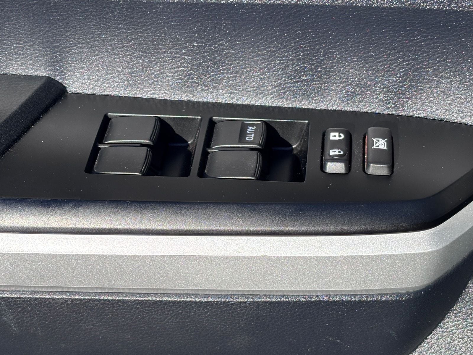 2015 Toyota Tundra SR5 - Photo 21