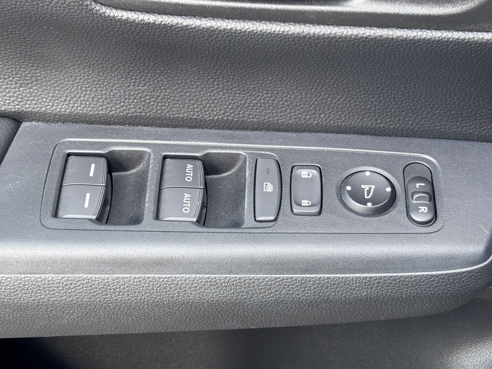 2024 Honda CR-V EX - Photo 21