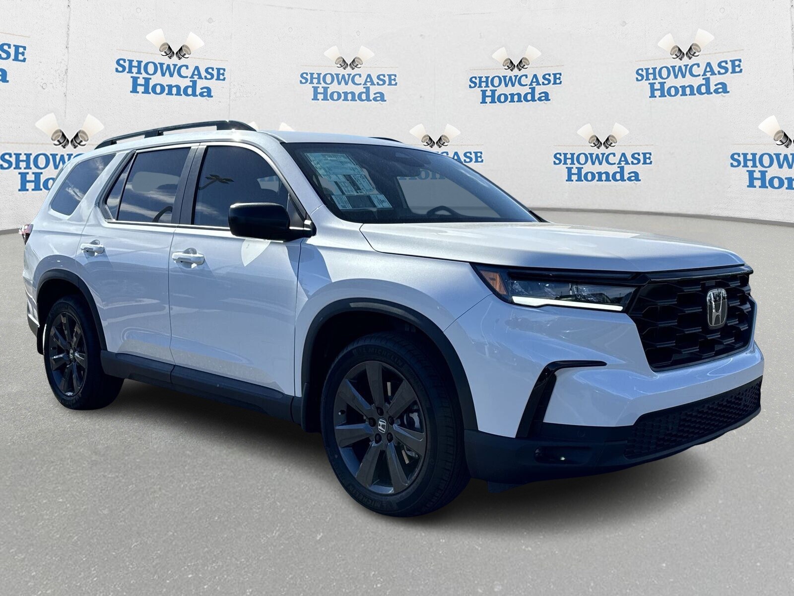 2025 Honda Pilot Sport photo 2