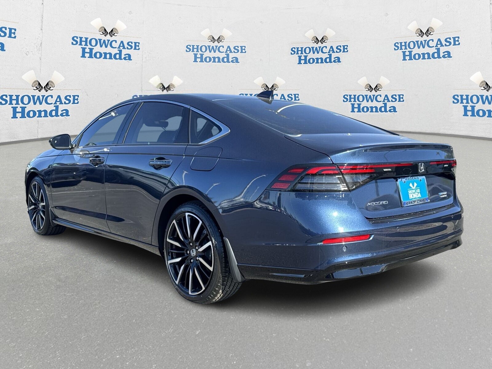 2025 Honda Accord Hybrid Touring photo 2