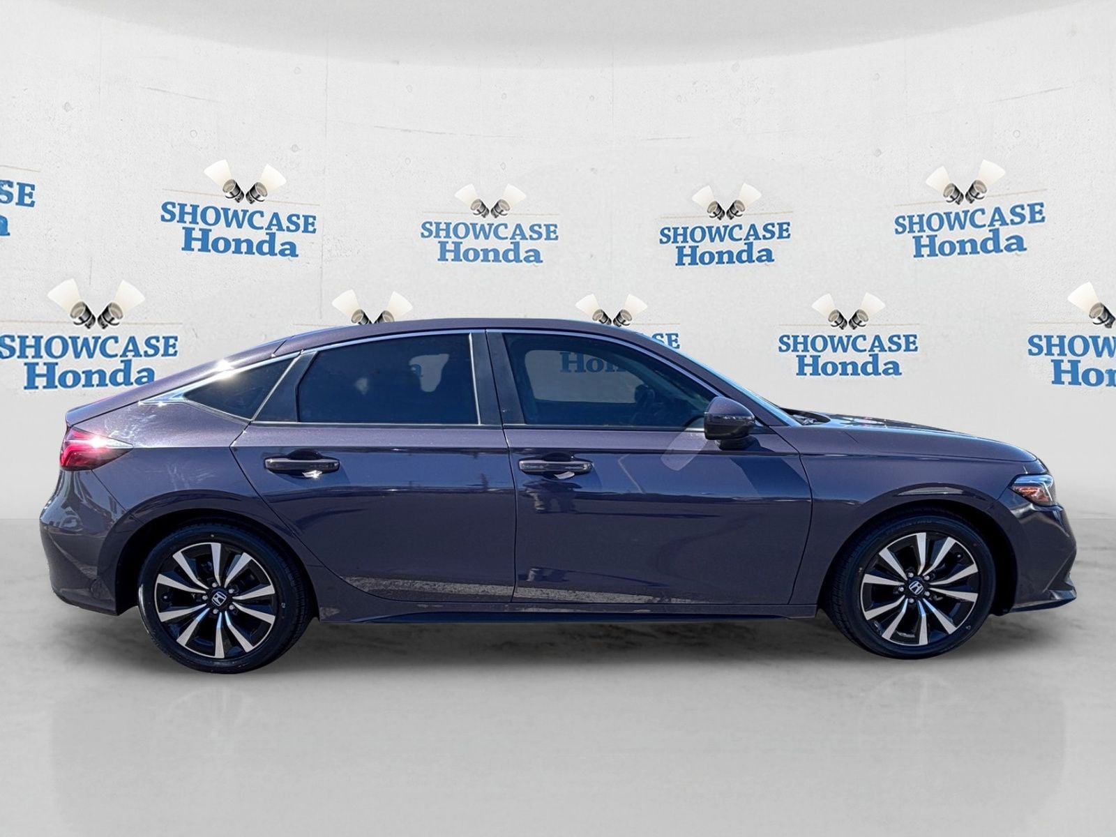 2024 Honda Civic Hatchback EX-L - Photo 9