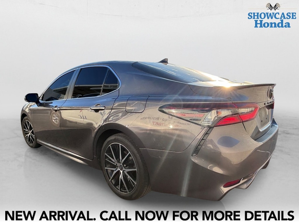 Used 2023 Toyota Camry SE Sedan