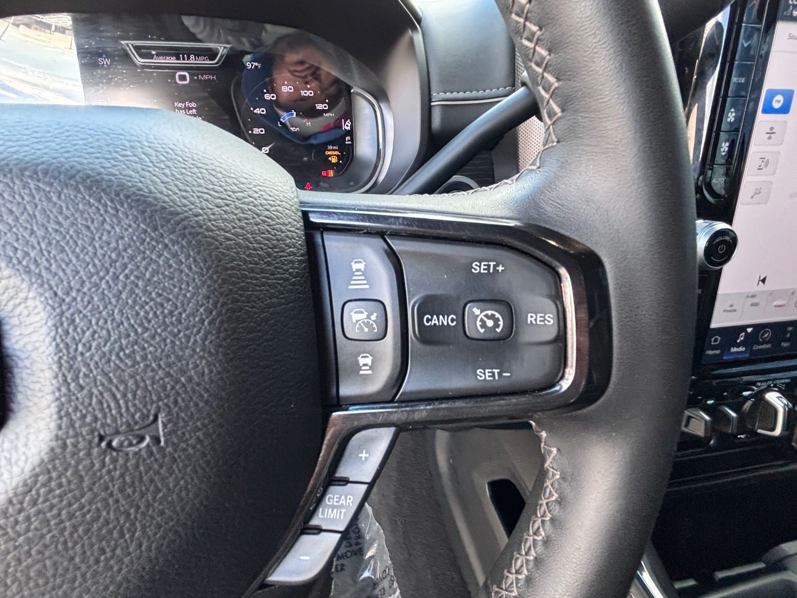 2024 RAM Ram 2500 Pickup Laramie Limited - Photo 25
