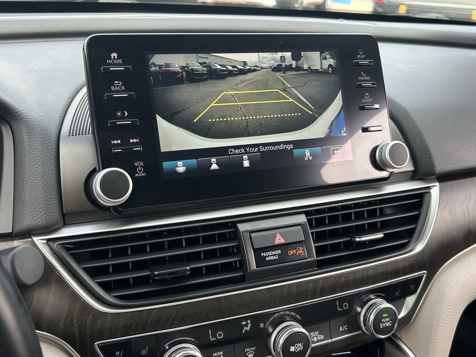 2022 Honda Accord Touring - Photo 32