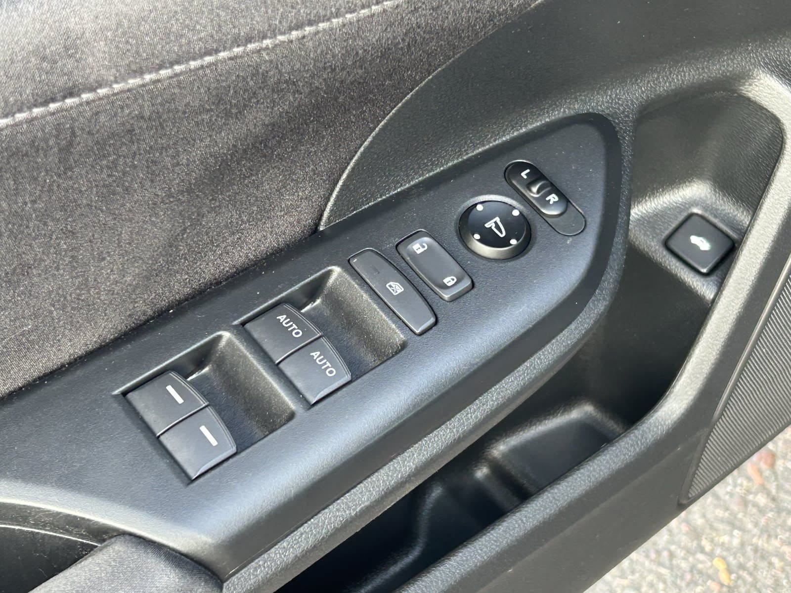 2019 Honda Insight EX - Photo 25