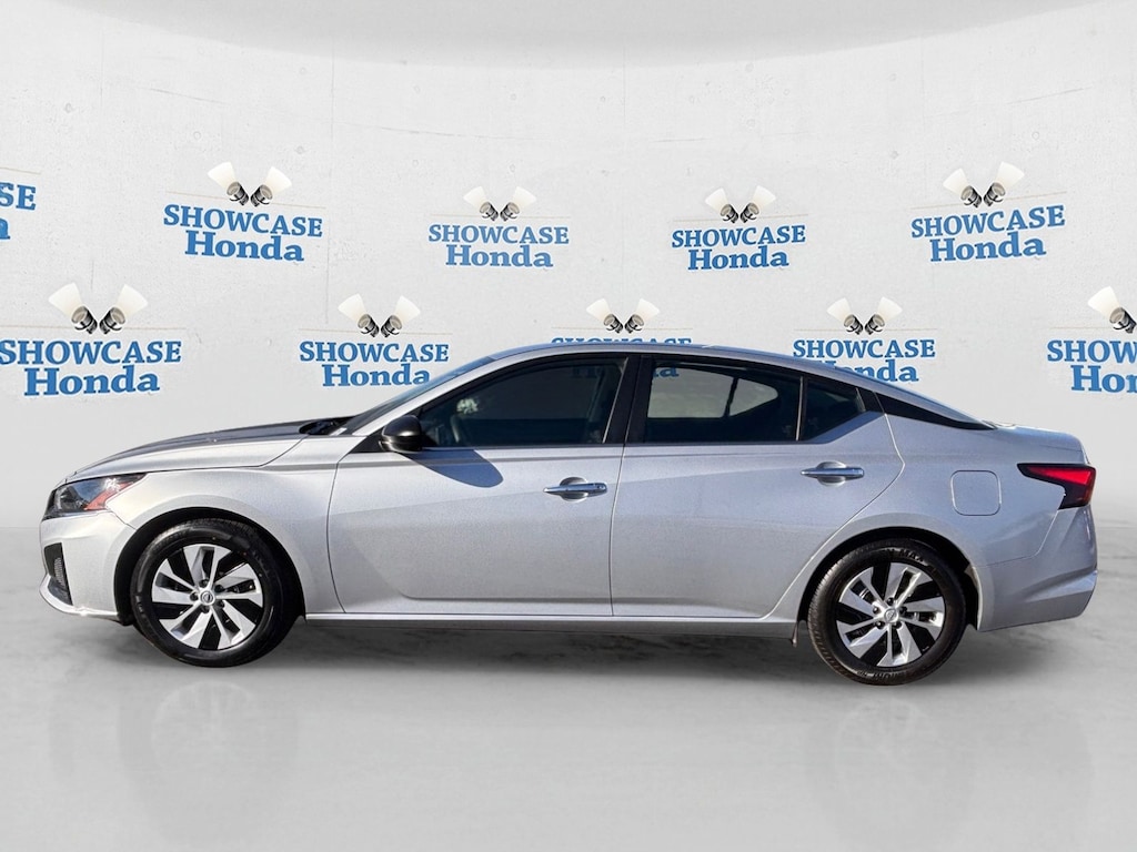 Used 2024 Nissan Altima 2.5 S Sedan