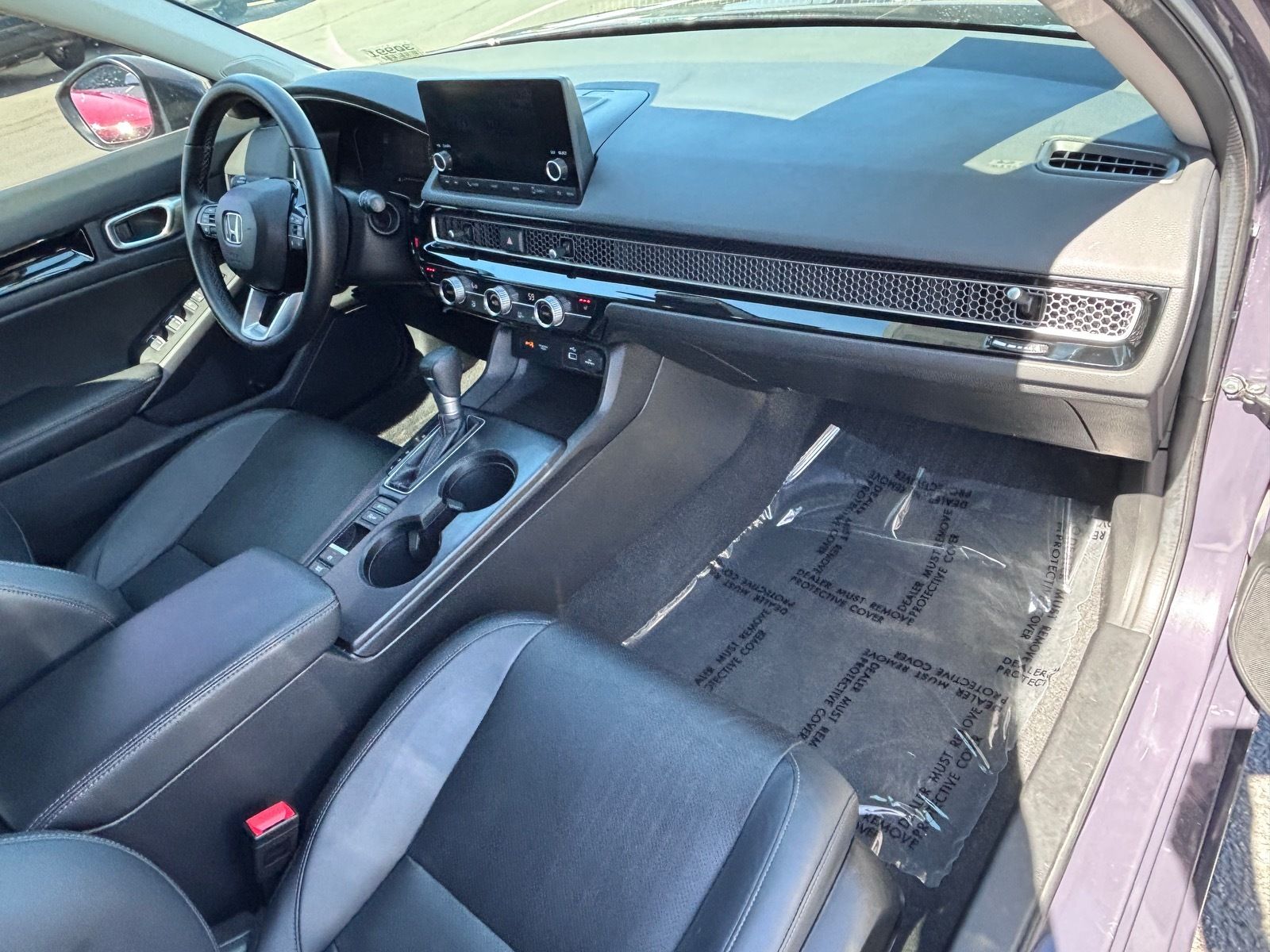 2024 Honda Civic Hatchback EX-L - Photo 13