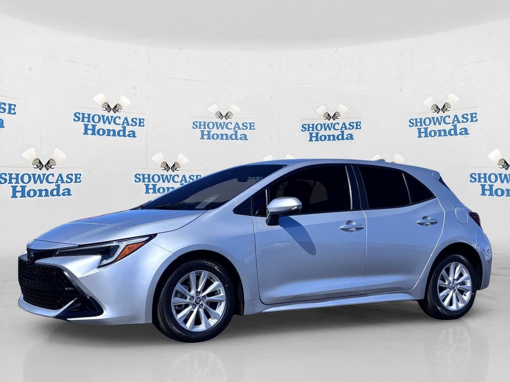Used 2023 Toyota Corolla Hatchback SE Hatchback