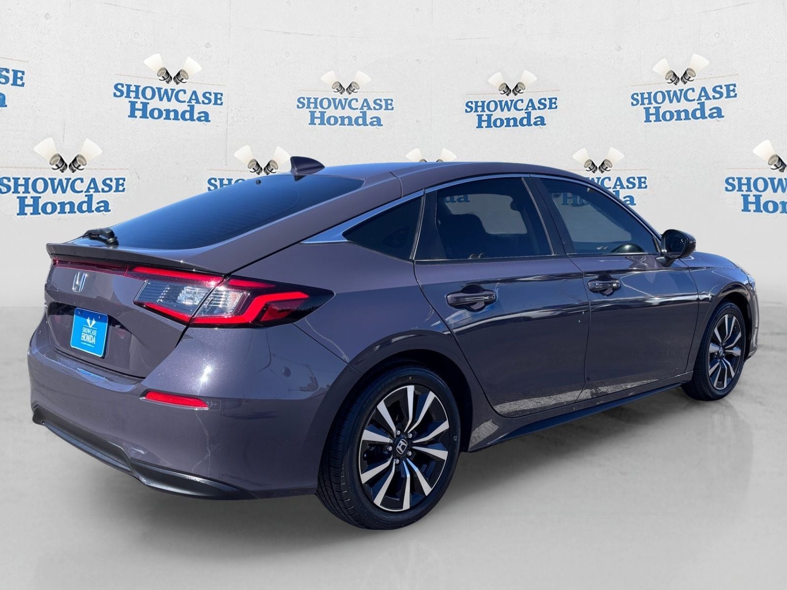 2024 Honda Civic Hatchback EX-L - Photo 8