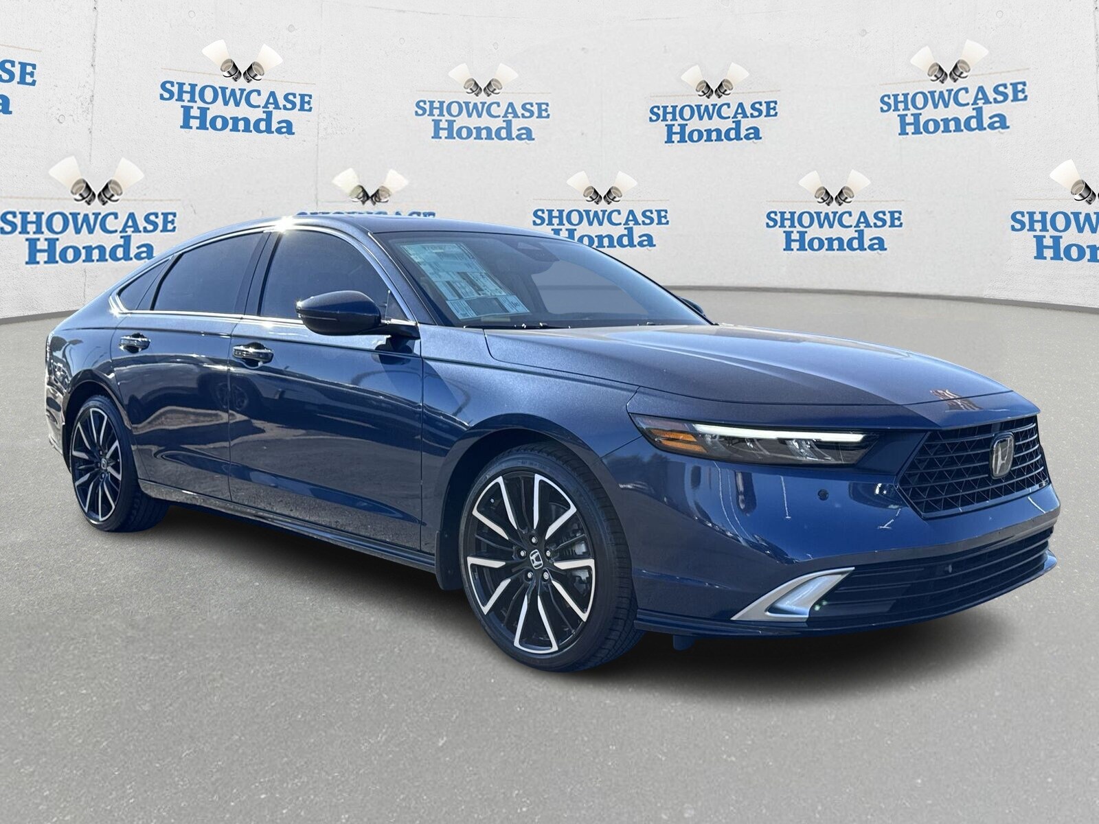 2025 Honda Accord Hybrid Touring photo 4