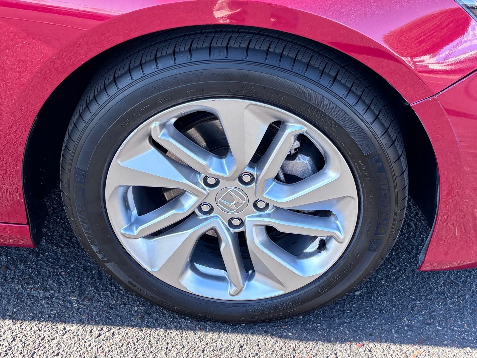 2018 Honda Accord LX - Photo 11