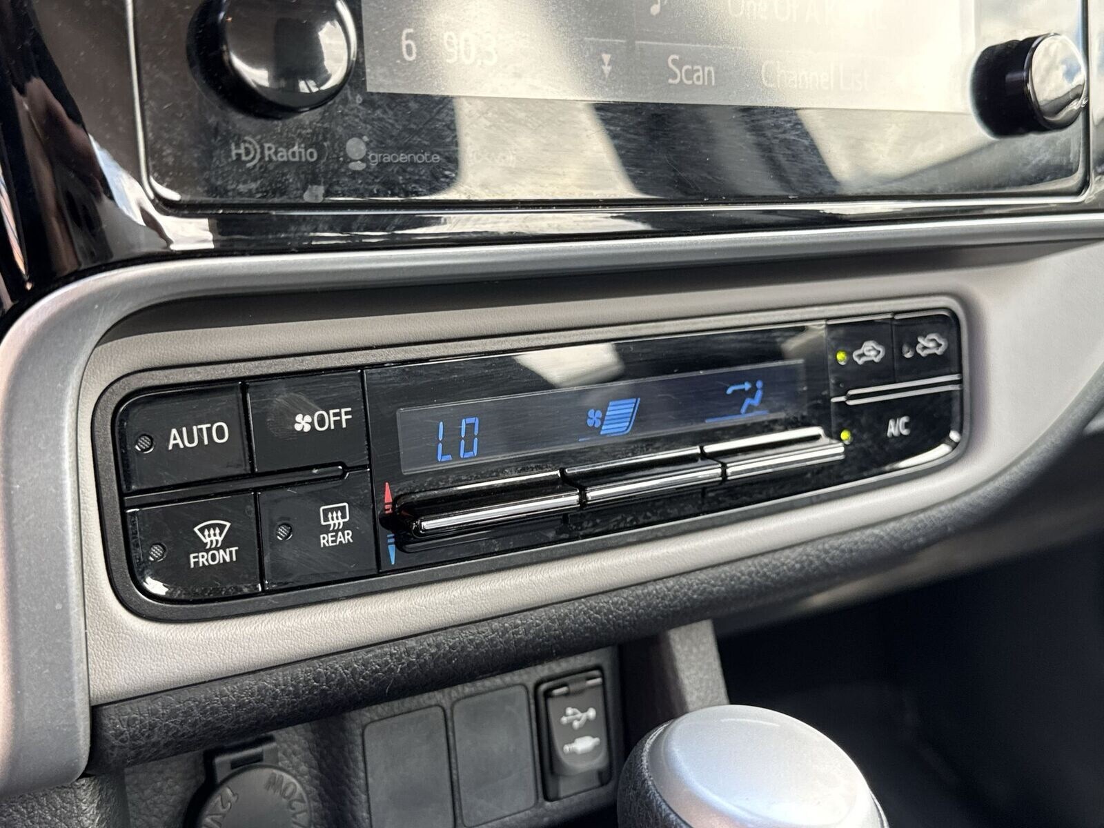 Image 20 of 2017 Toyota Corolla