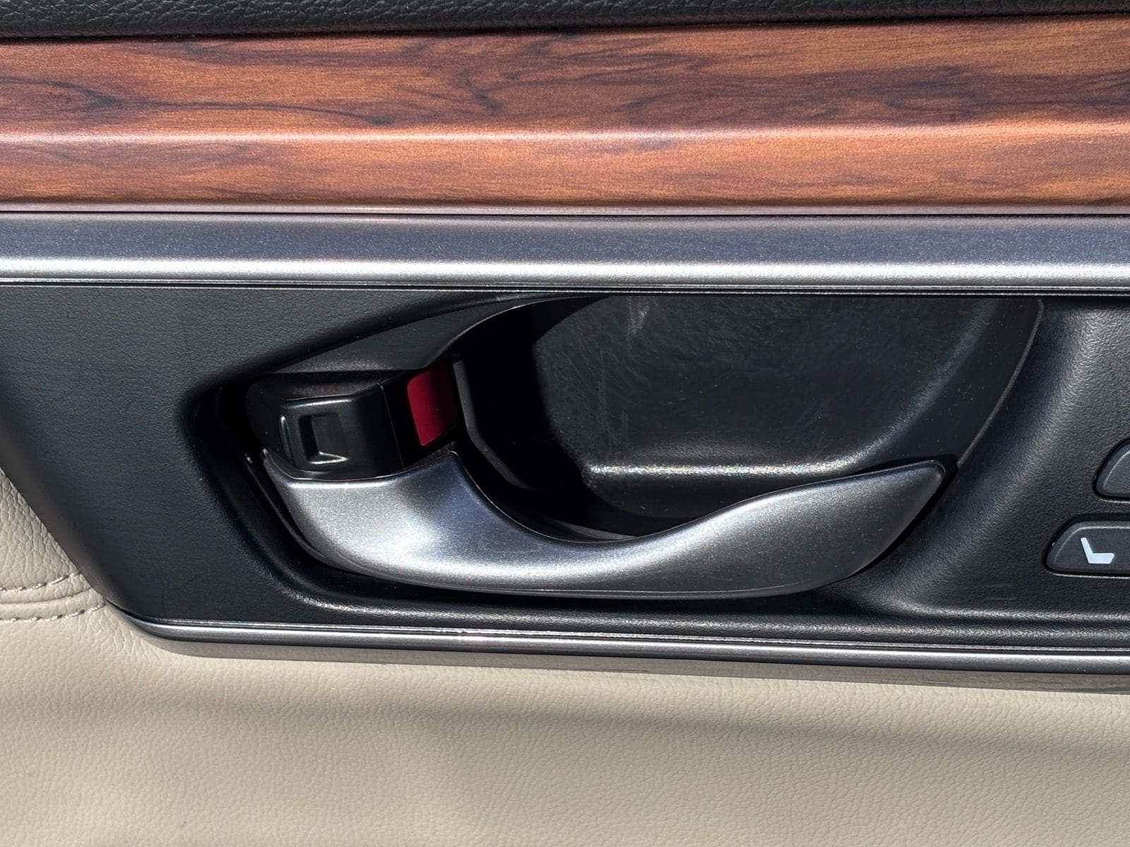 2021 Honda CR-V Touring - Photo 20