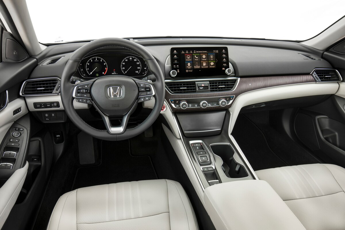 2018 Honda Accord dashboard