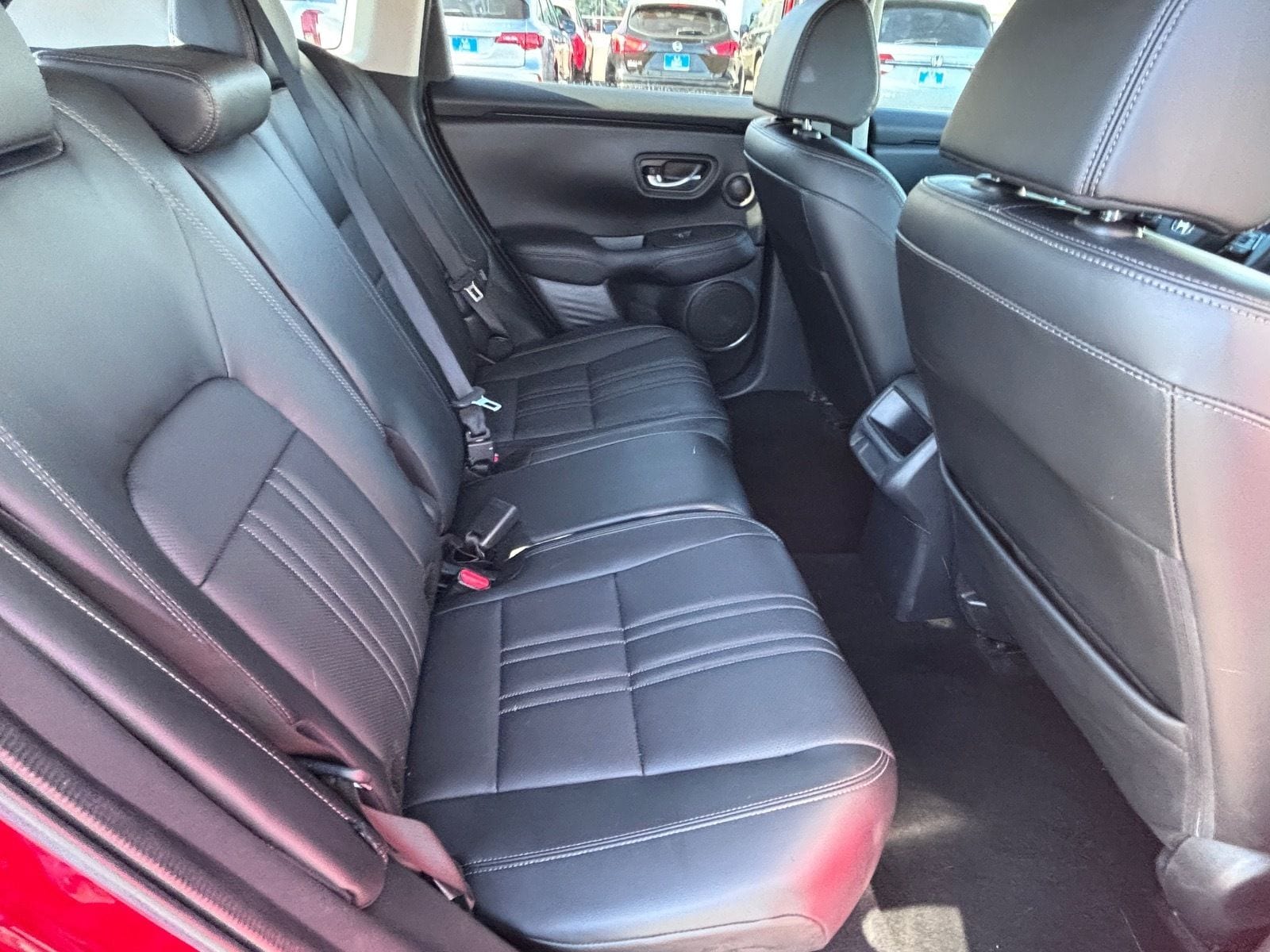 2025 Honda HR-V EX-L - Photo 14