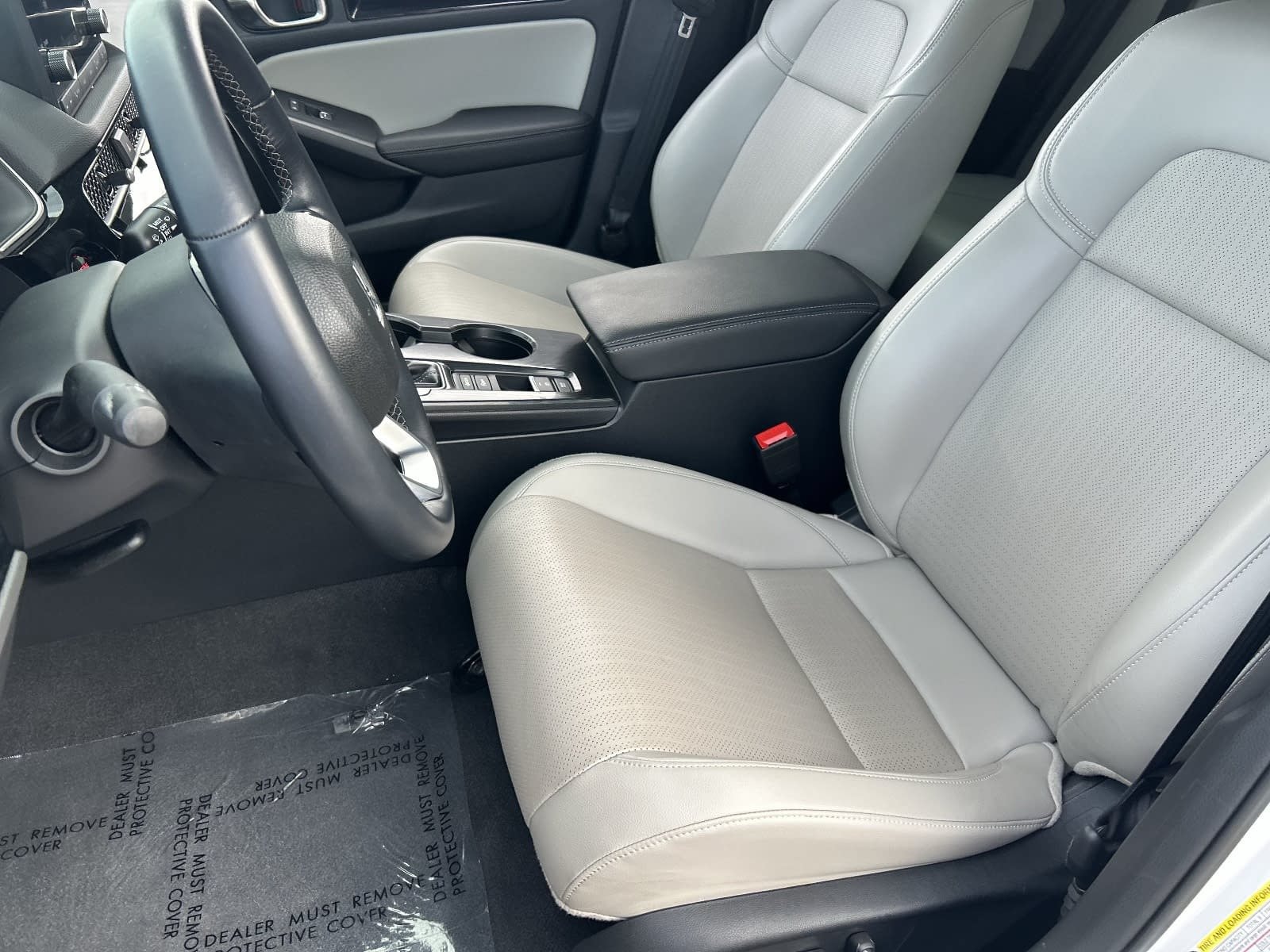 2024 Honda Civic Hatchback EX-L - Photo 23