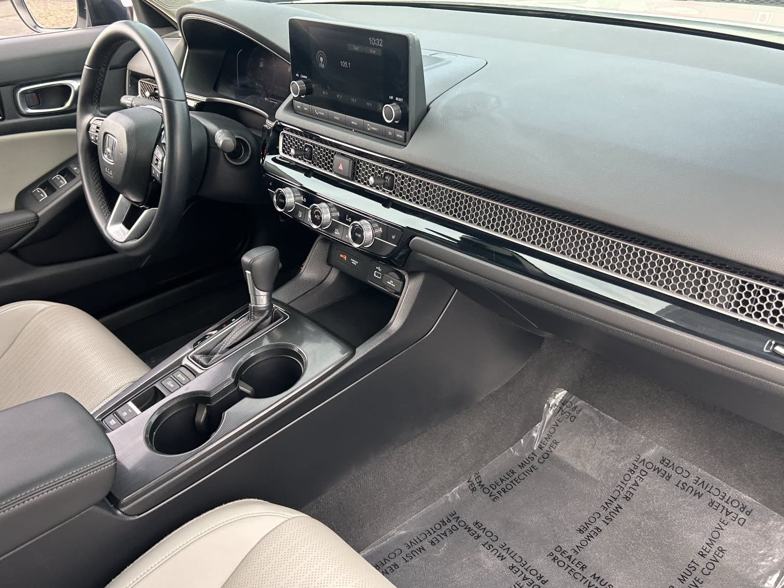 2024 Honda Civic Hatchback EX-L - Photo 15