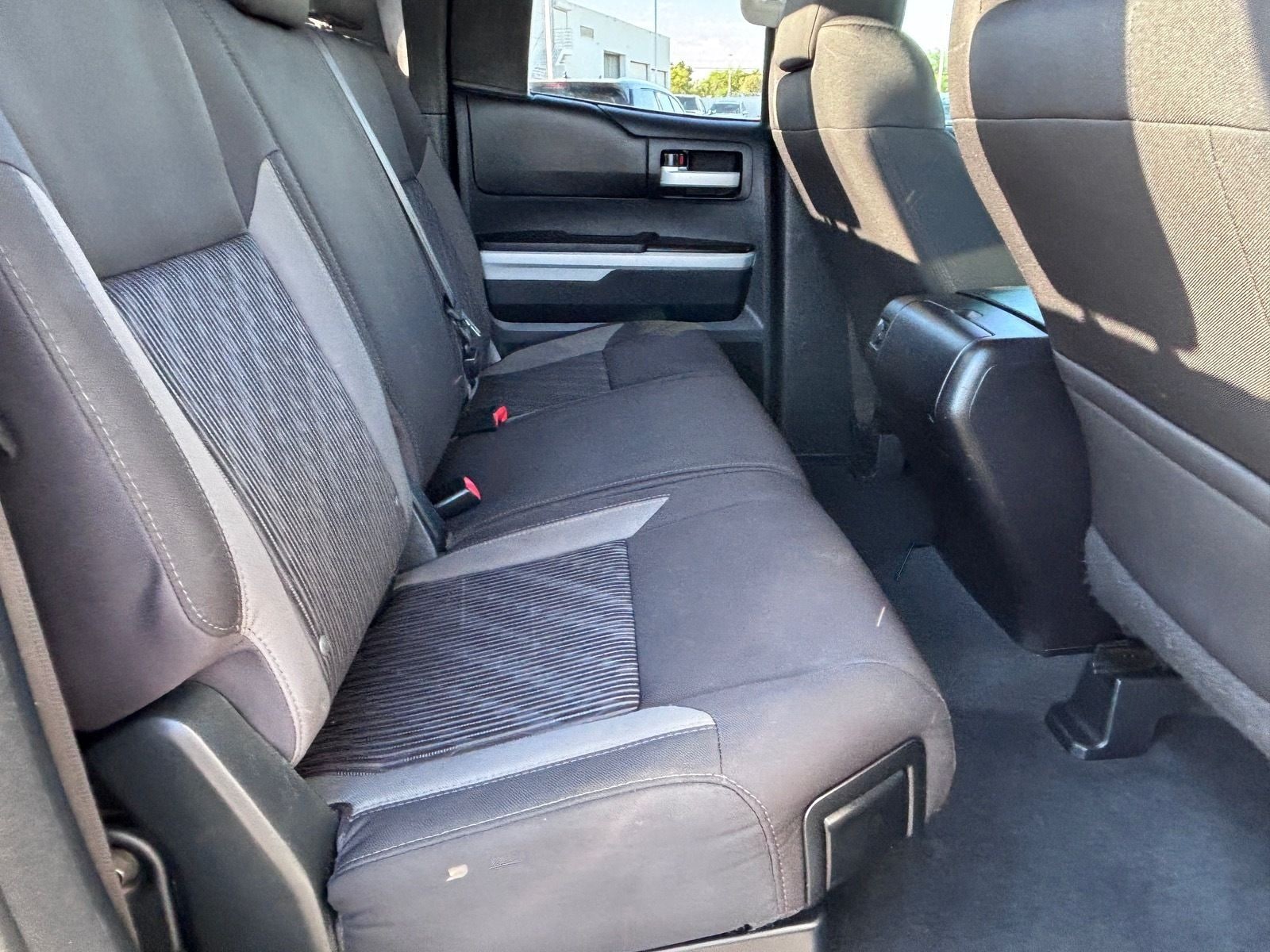 2015 Toyota Tundra SR5 - Photo 15