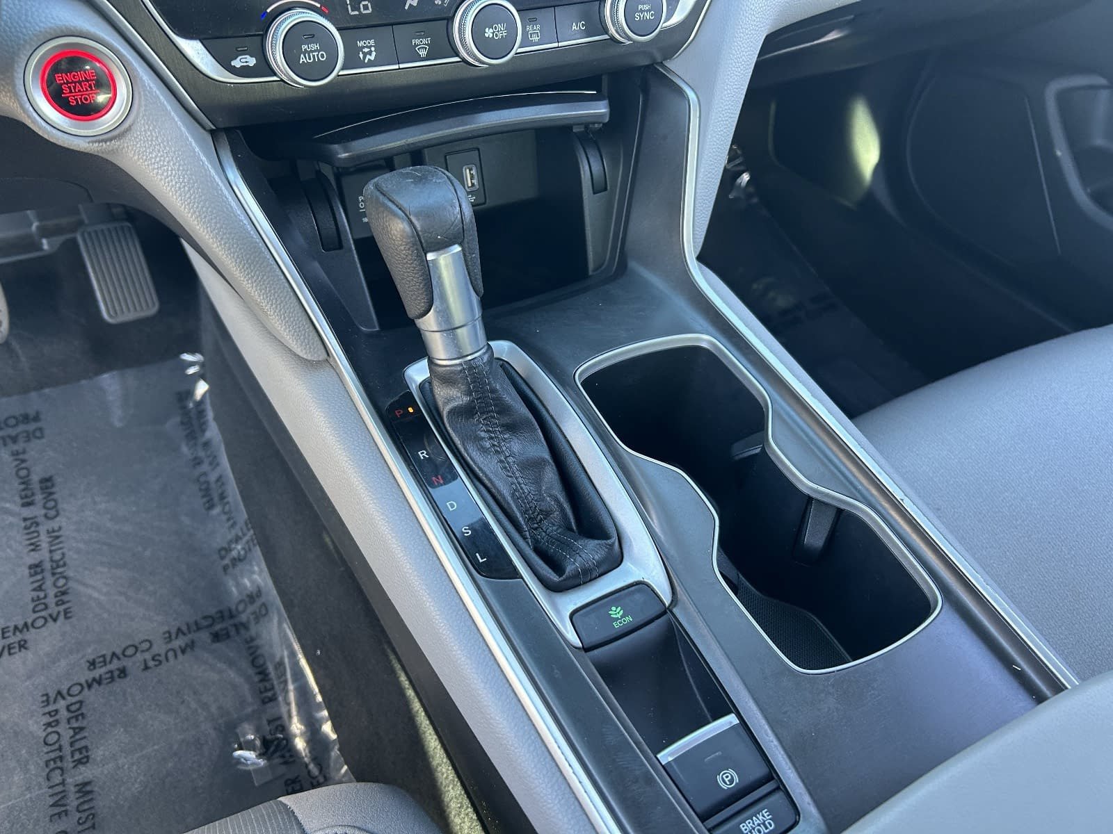 2018 Honda Accord LX - Photo 29