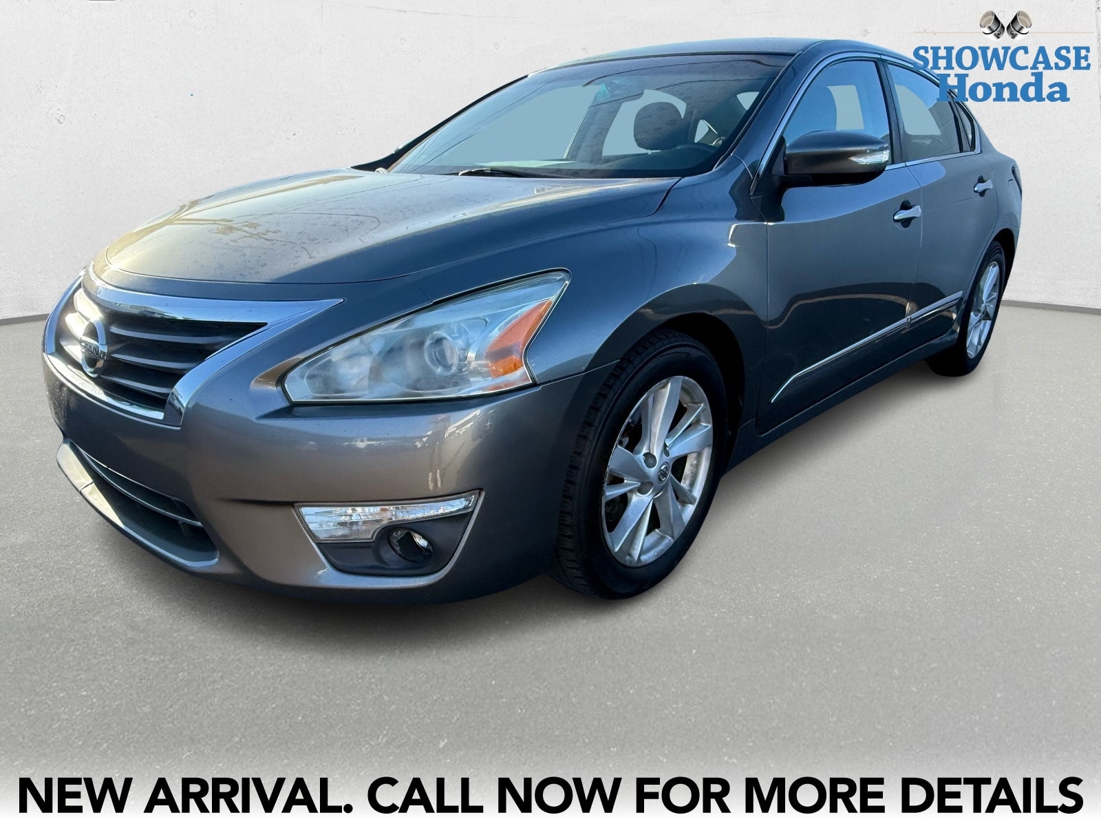Used 2014 Nissan Altima SV with VIN 1N4AL3AP3EC429833 for sale in Phoenix, AZ