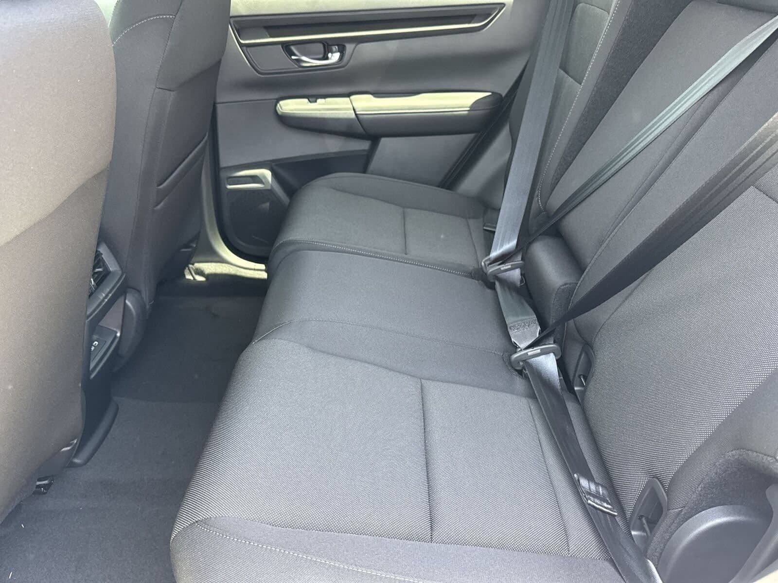 2026 Honda CR-V EX - Photo 8