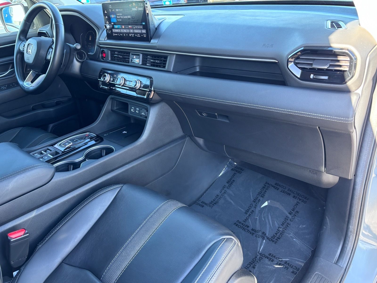 2025 Honda Pilot Touring - Photo 13