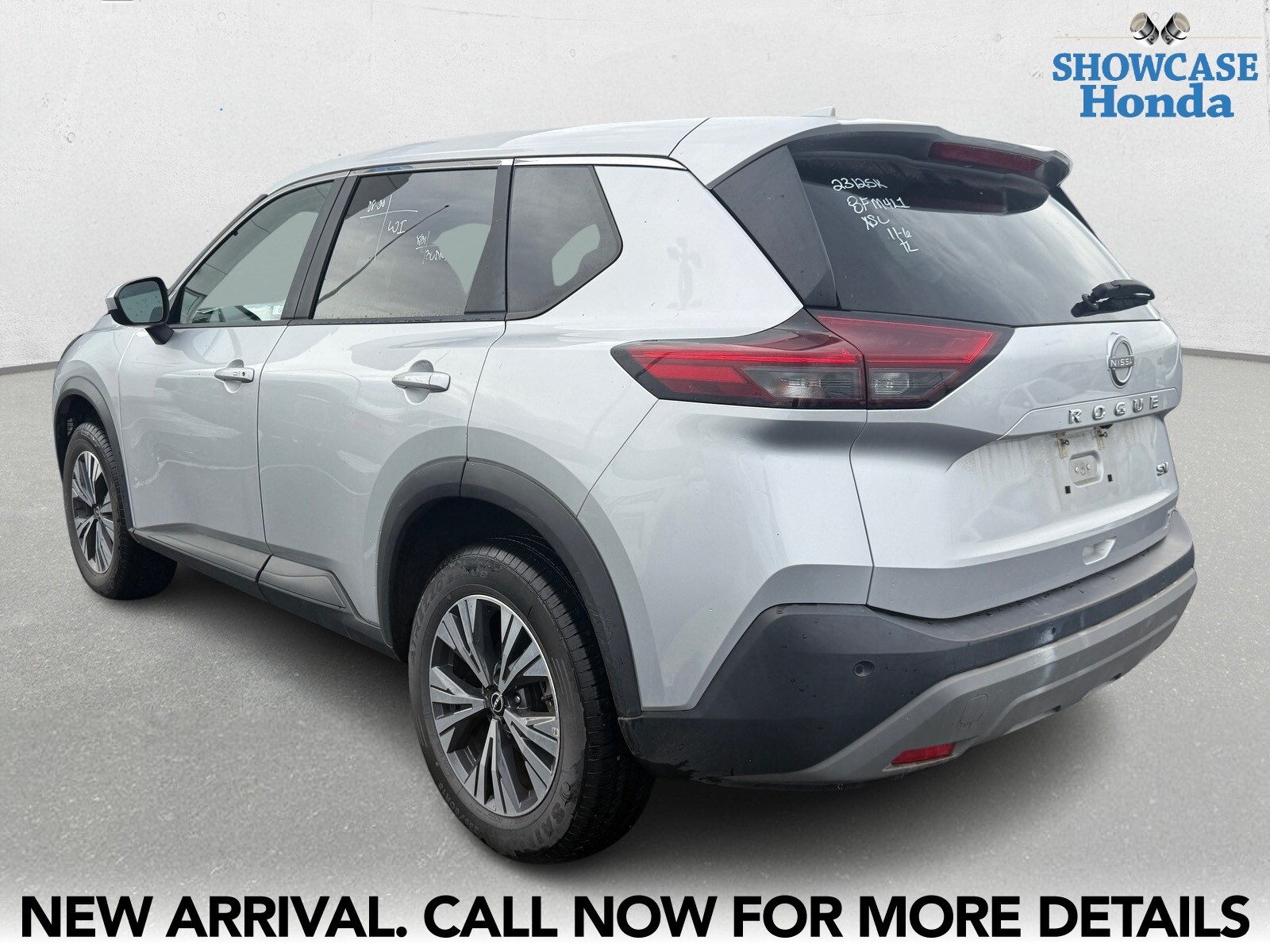 2023 Nissan Rogue SV photo 4