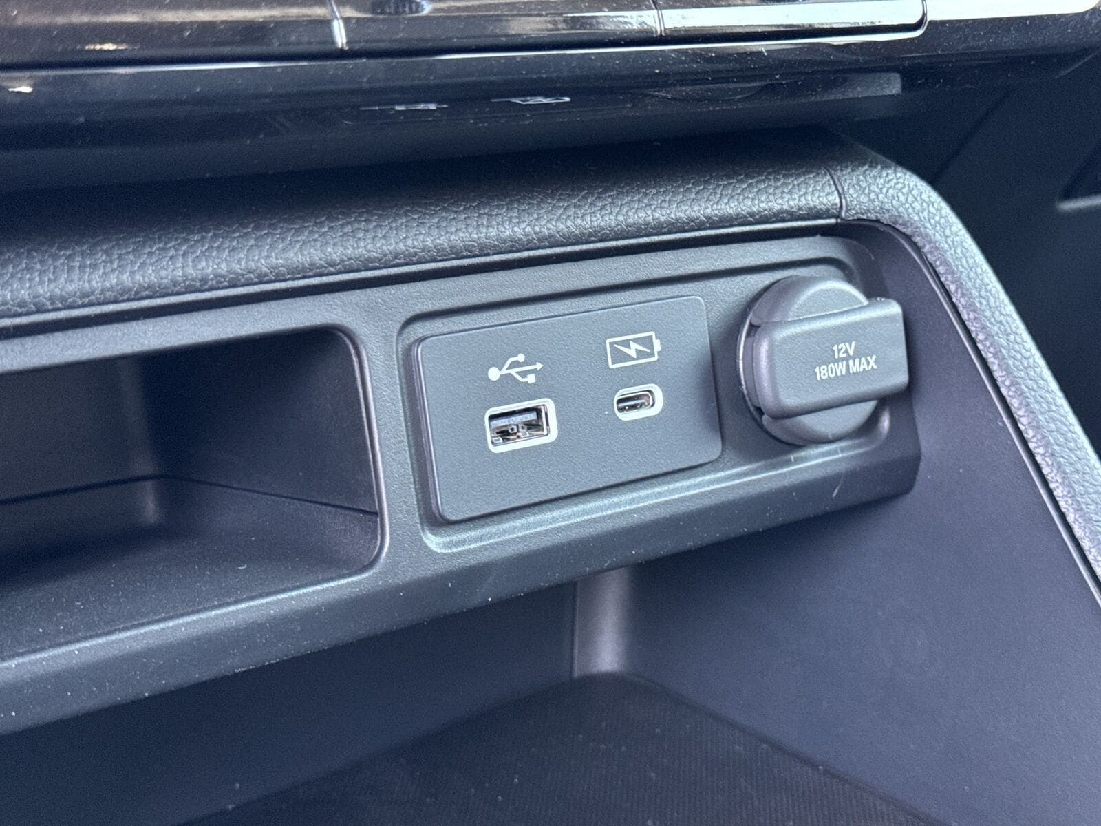 2025 Honda Pilot EX-L - Photo 10