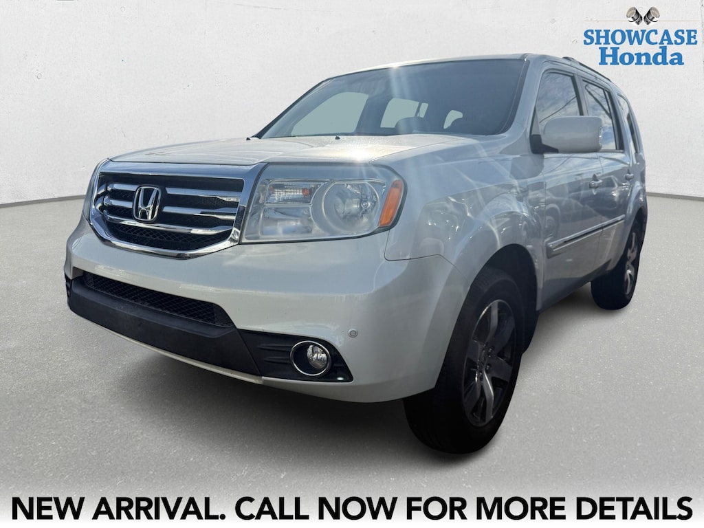 Used 2012 Honda Pilot Touring w/RES/Navi FWD SUV