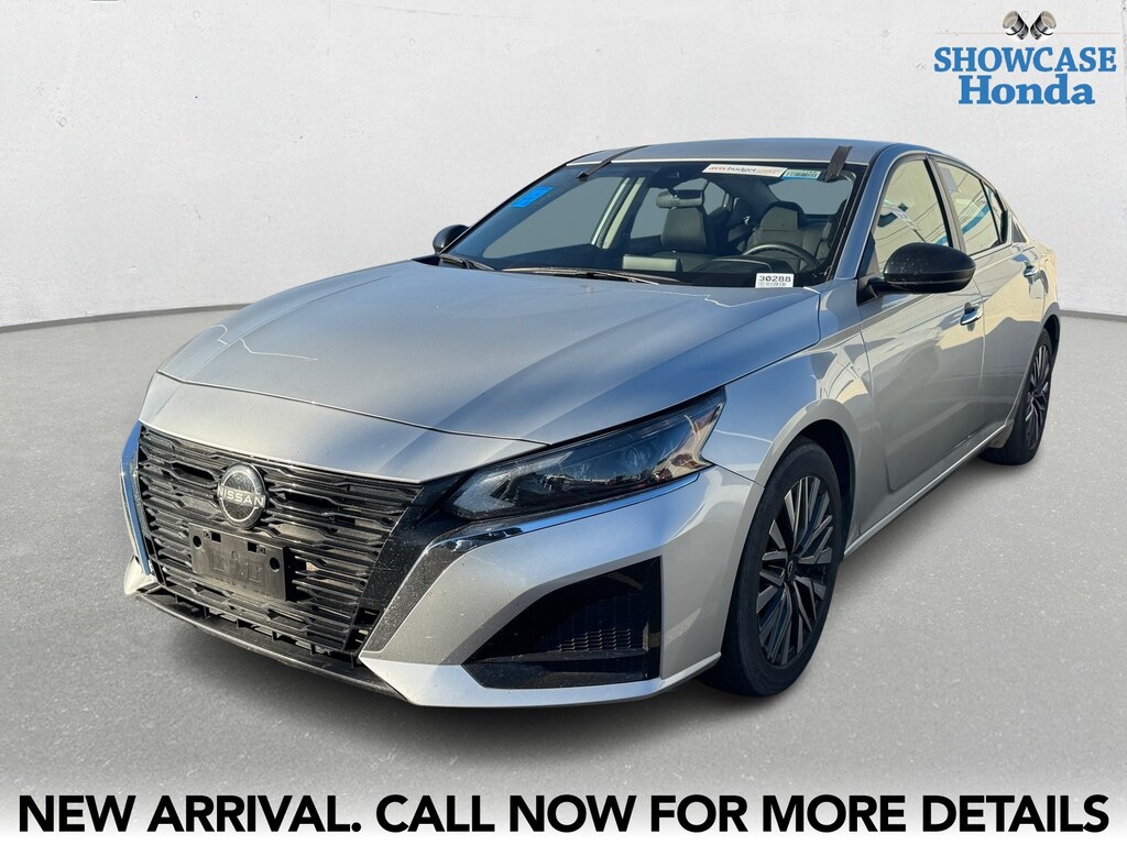 Used 2024 Nissan Altima 2.5 SV Sedan