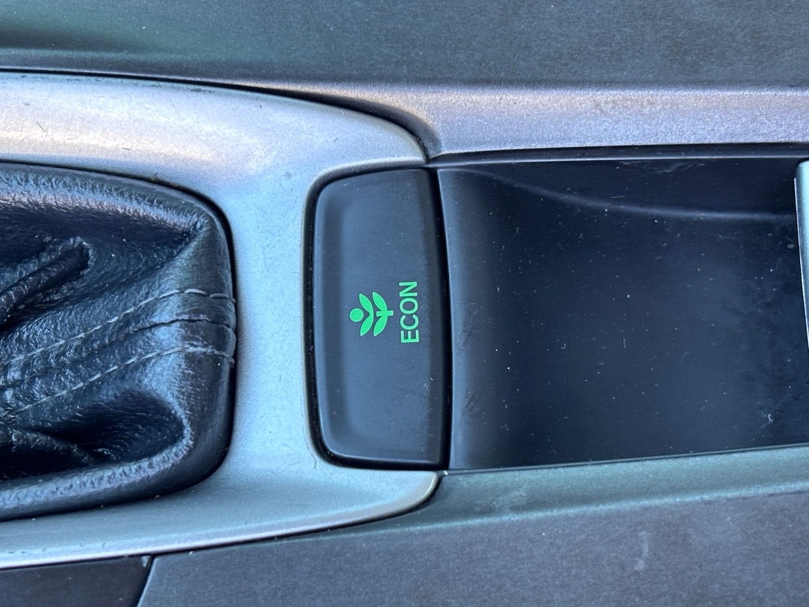 2018 Honda Accord LX - Photo 31