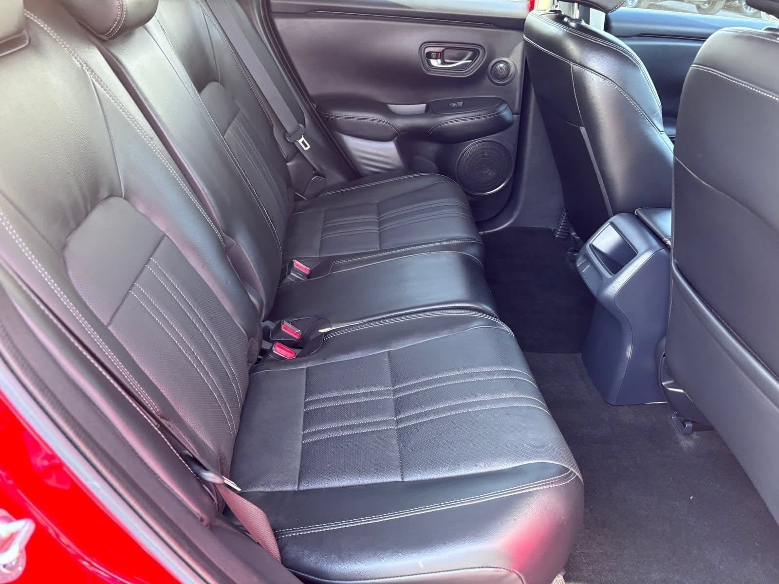 2025 Honda HR-V EX-L - Photo 14