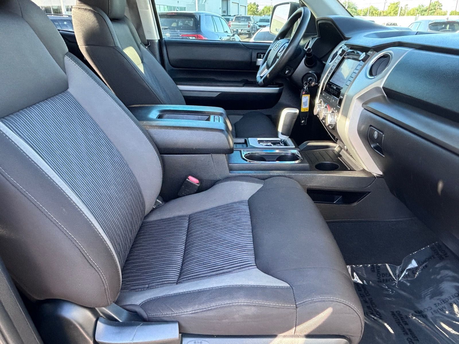 2015 Toyota Tundra SR5 - Photo 14