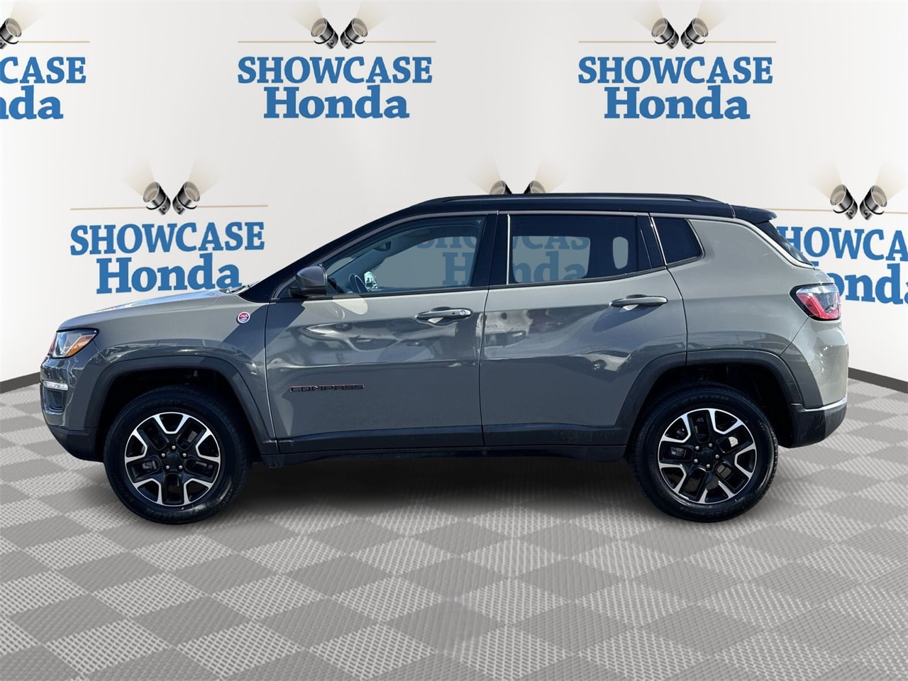 Used 2021 Jeep Compass Trailhawk with VIN 3C4NJDDBXMT598371 for sale in Phoenix, AZ