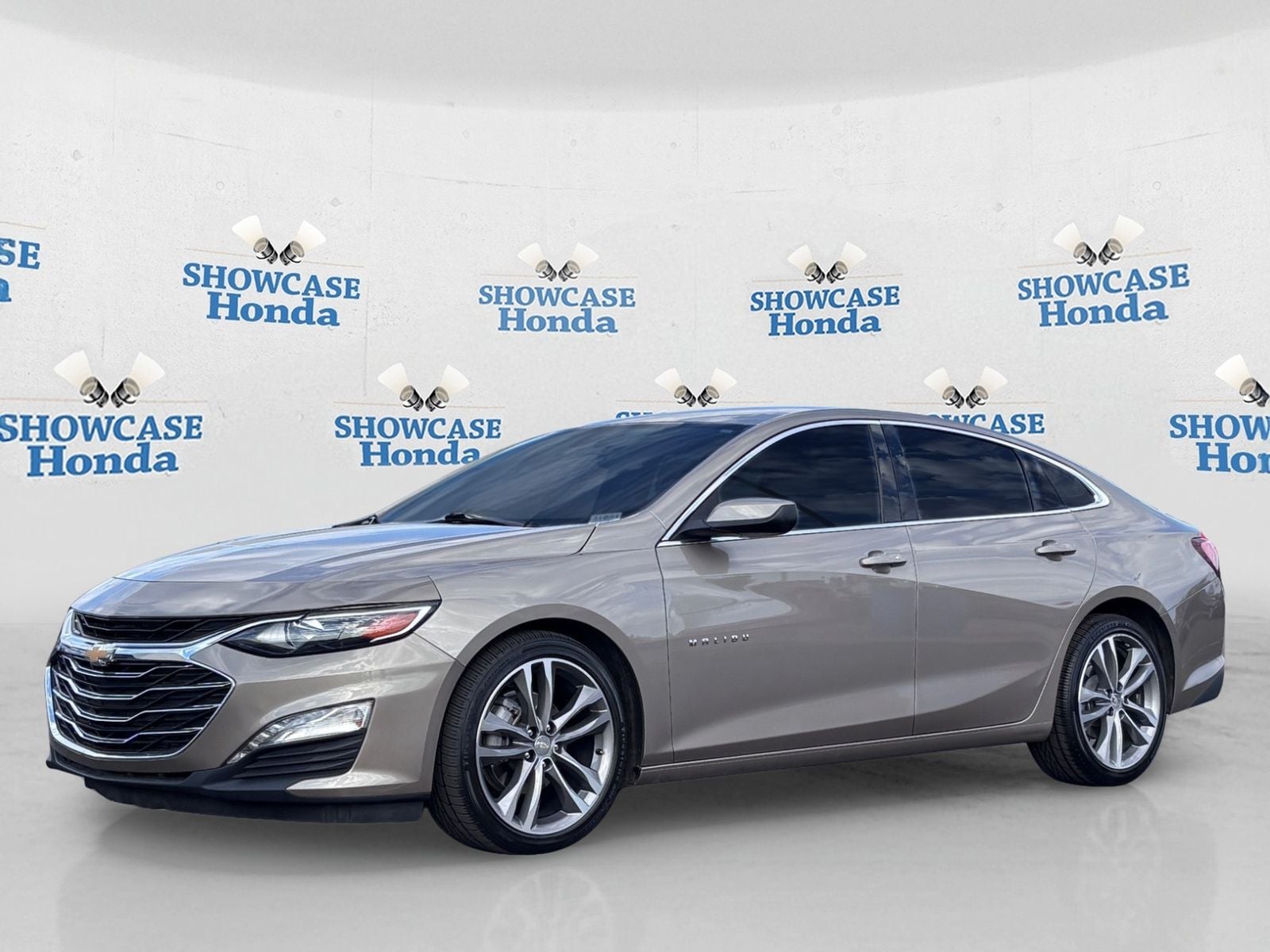 2022 Chevrolet Malibu 1LT - Photo 2