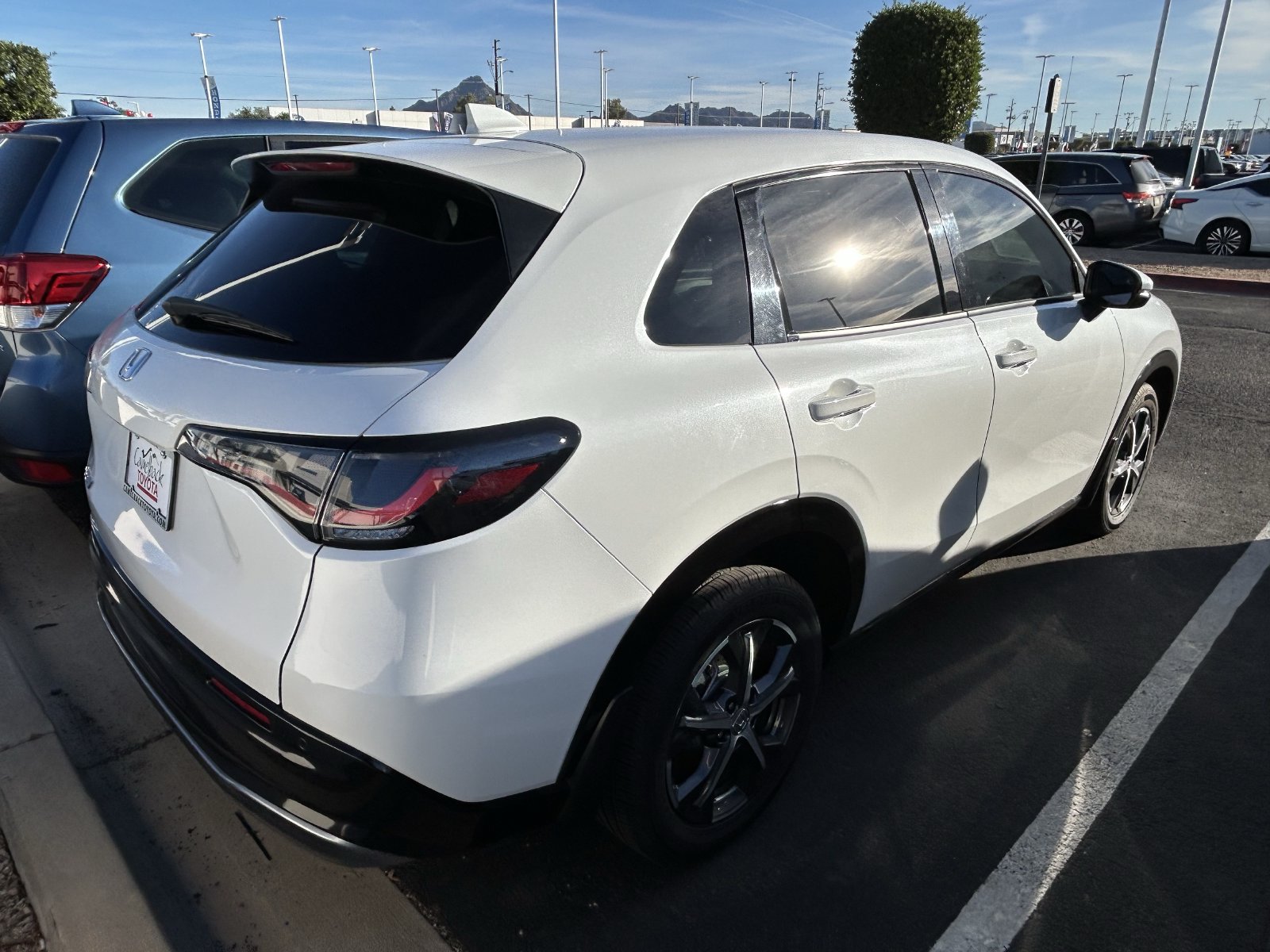 2023 Honda HR-V EX-L - Photo 6