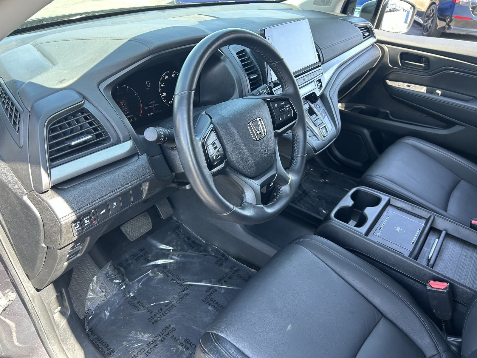 2025 Honda Odyssey EX-L - Photo 21