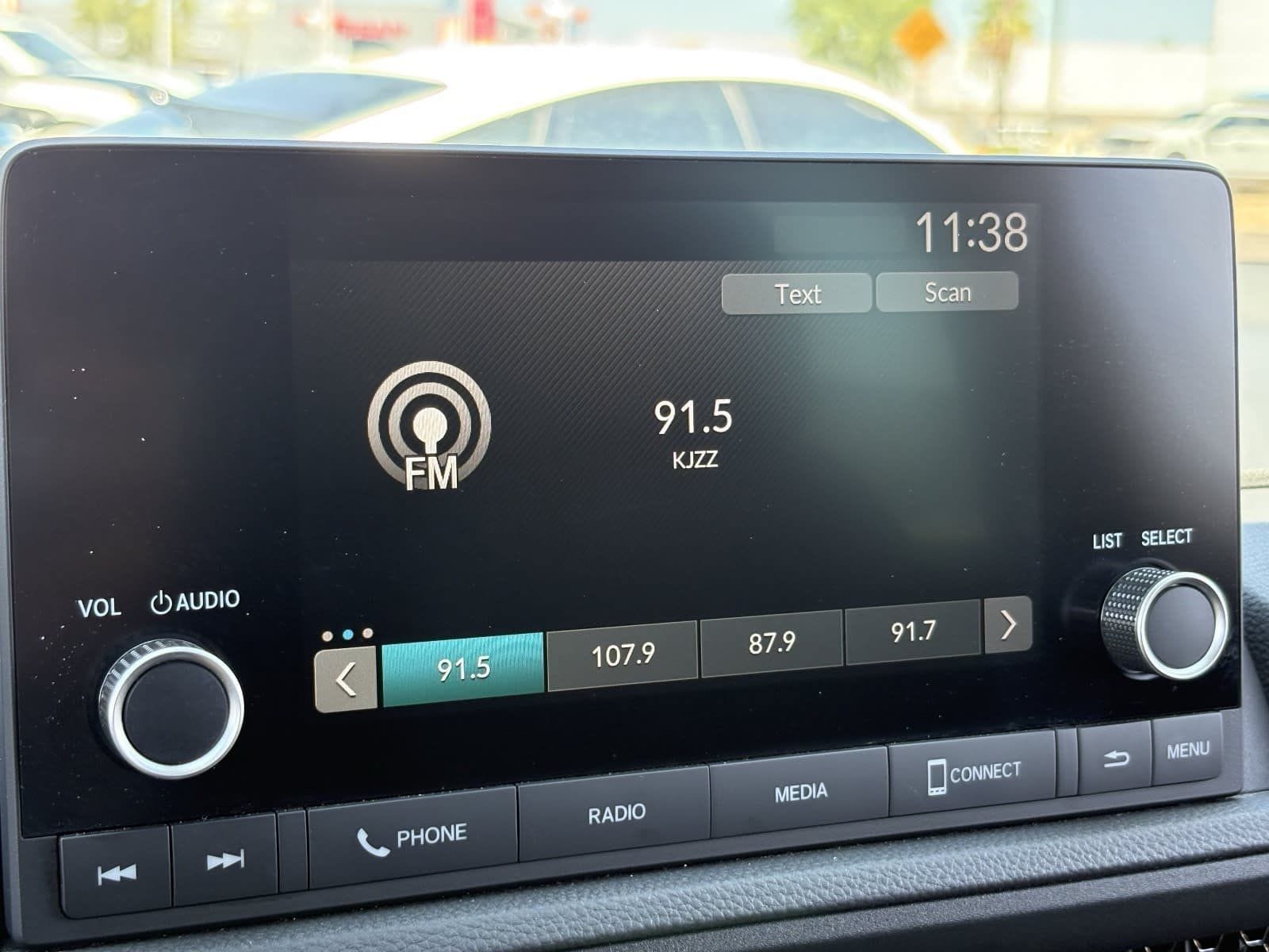 2024 Honda CR-V LX - Photo 22