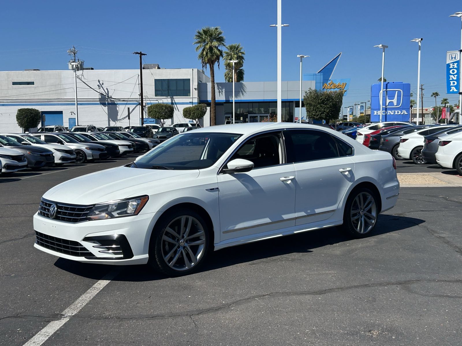 1VWDT7A38HC085123