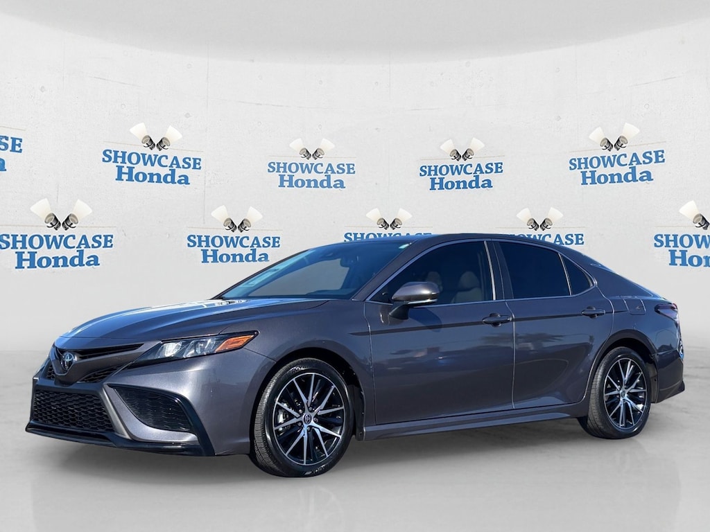 Used 2023 Toyota Camry SE Sedan