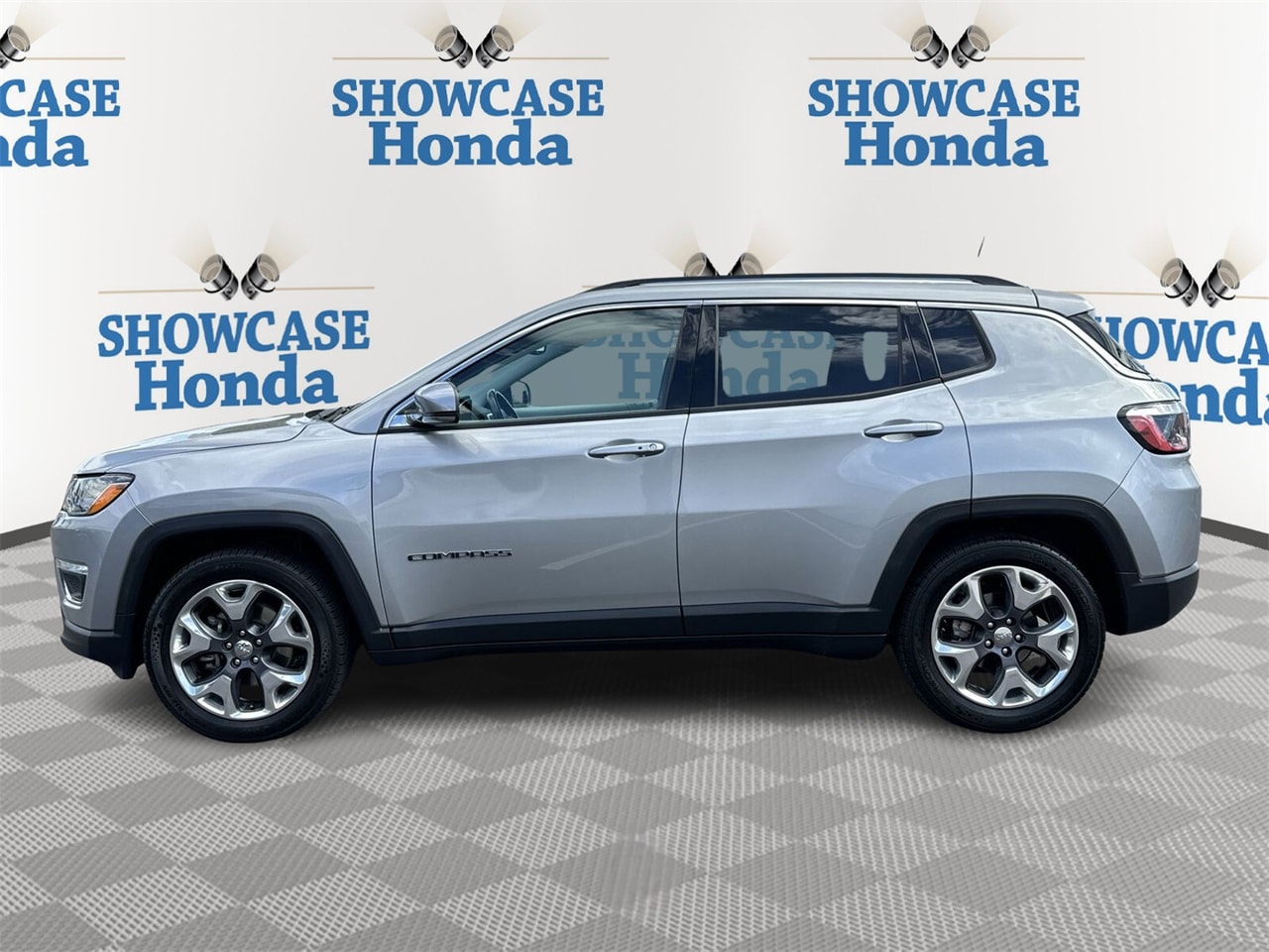 Used 2021 Jeep Compass Limited with VIN 3C4NJCCB2MT567255 for sale in Phoenix, AZ