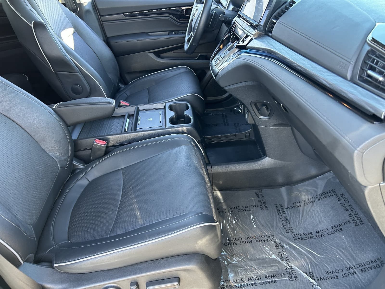 2025 Honda Odyssey Elite - Photo 15