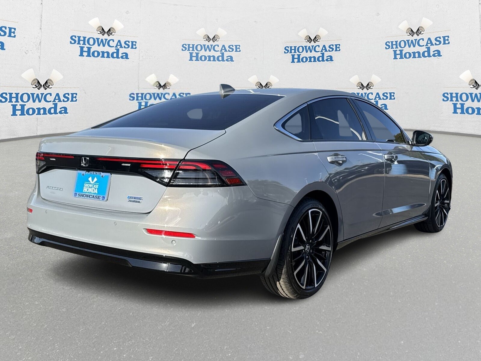 2025 Honda Accord Hybrid Touring photo 3