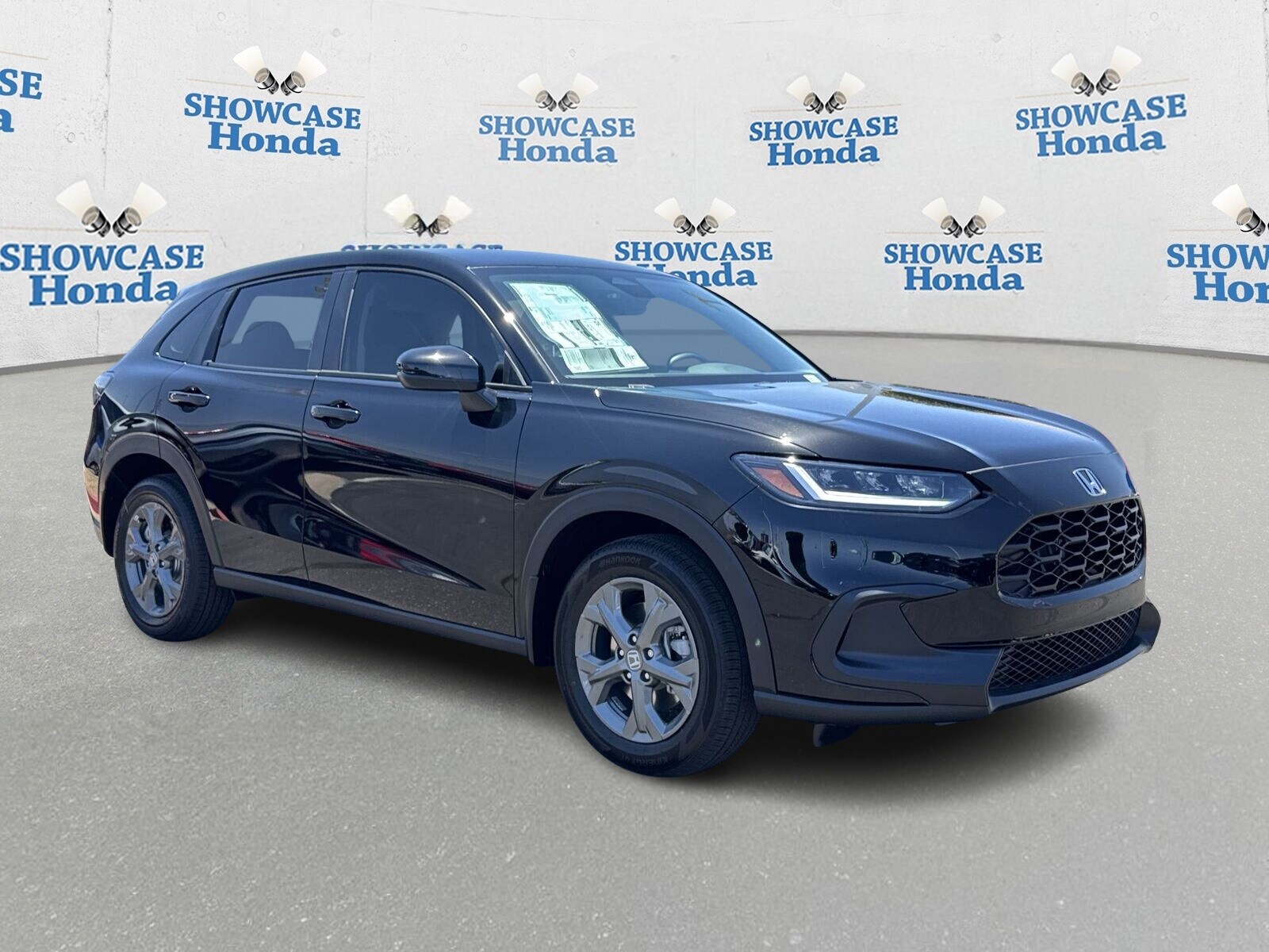 2026 Honda HR-V LX photo 2