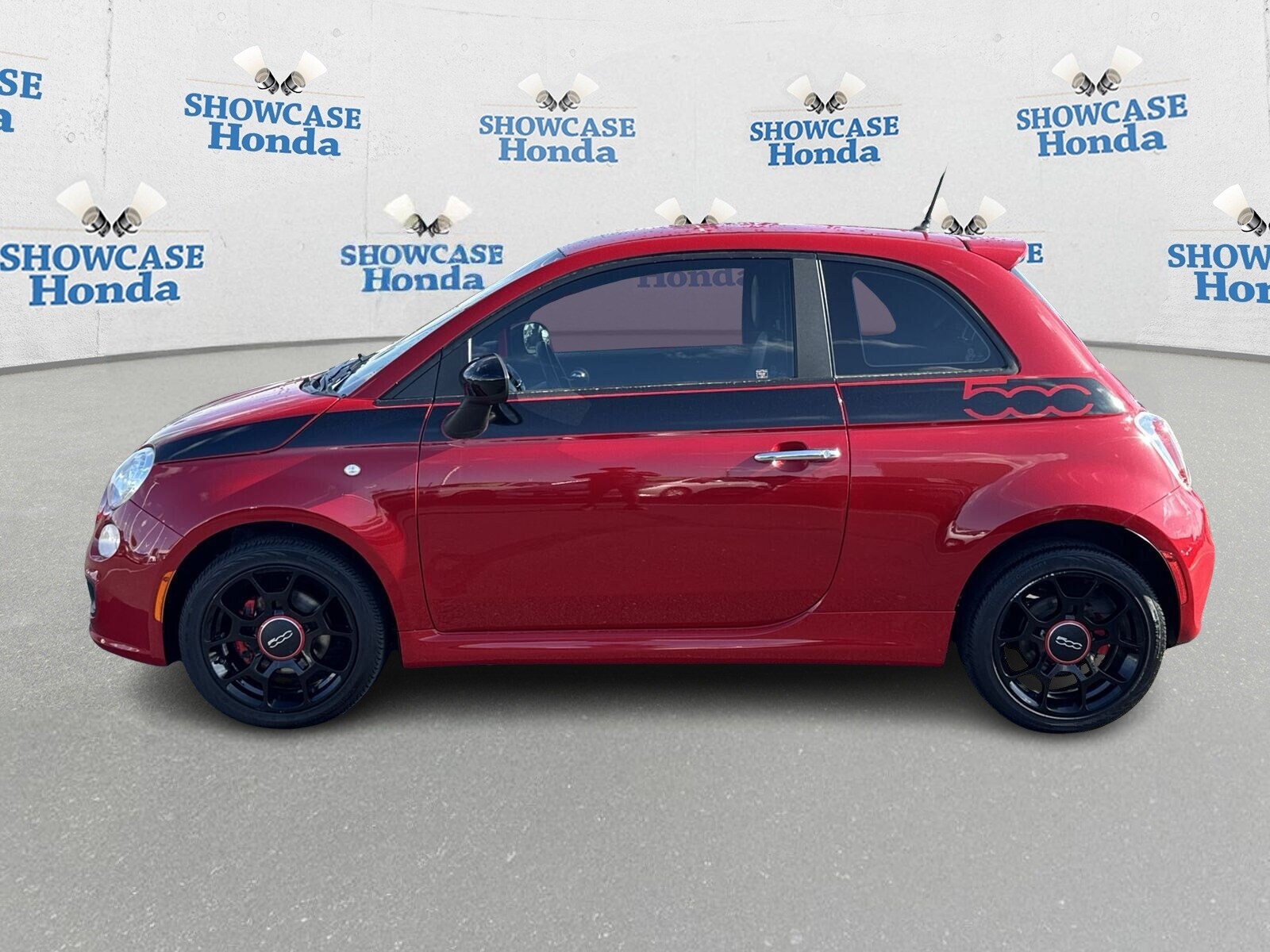 2013 Fiat 500 Sport photo 2