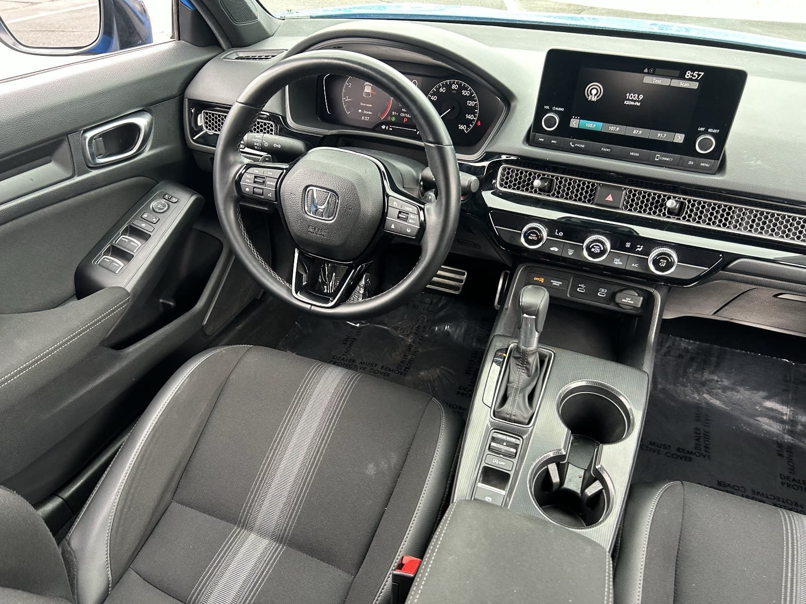 2025 Honda Civic Hatchback Sport - Photo 17
