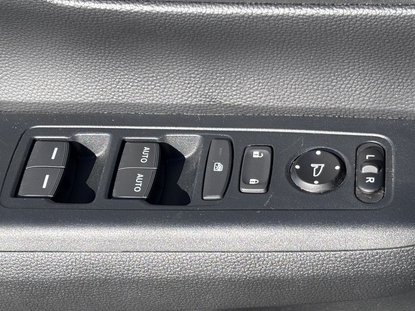 2024 Honda CR-V EX - Photo 21